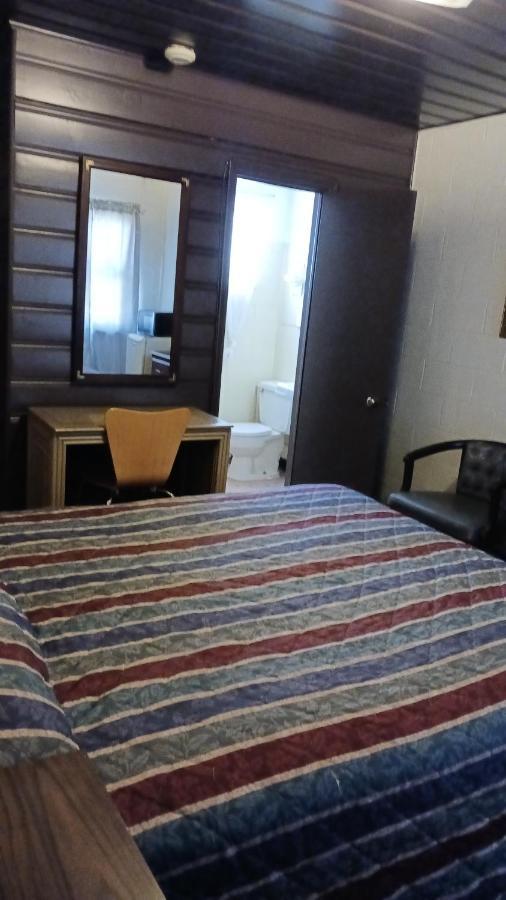 White Pine Motel อีลี ภายนอก รูปภาพ