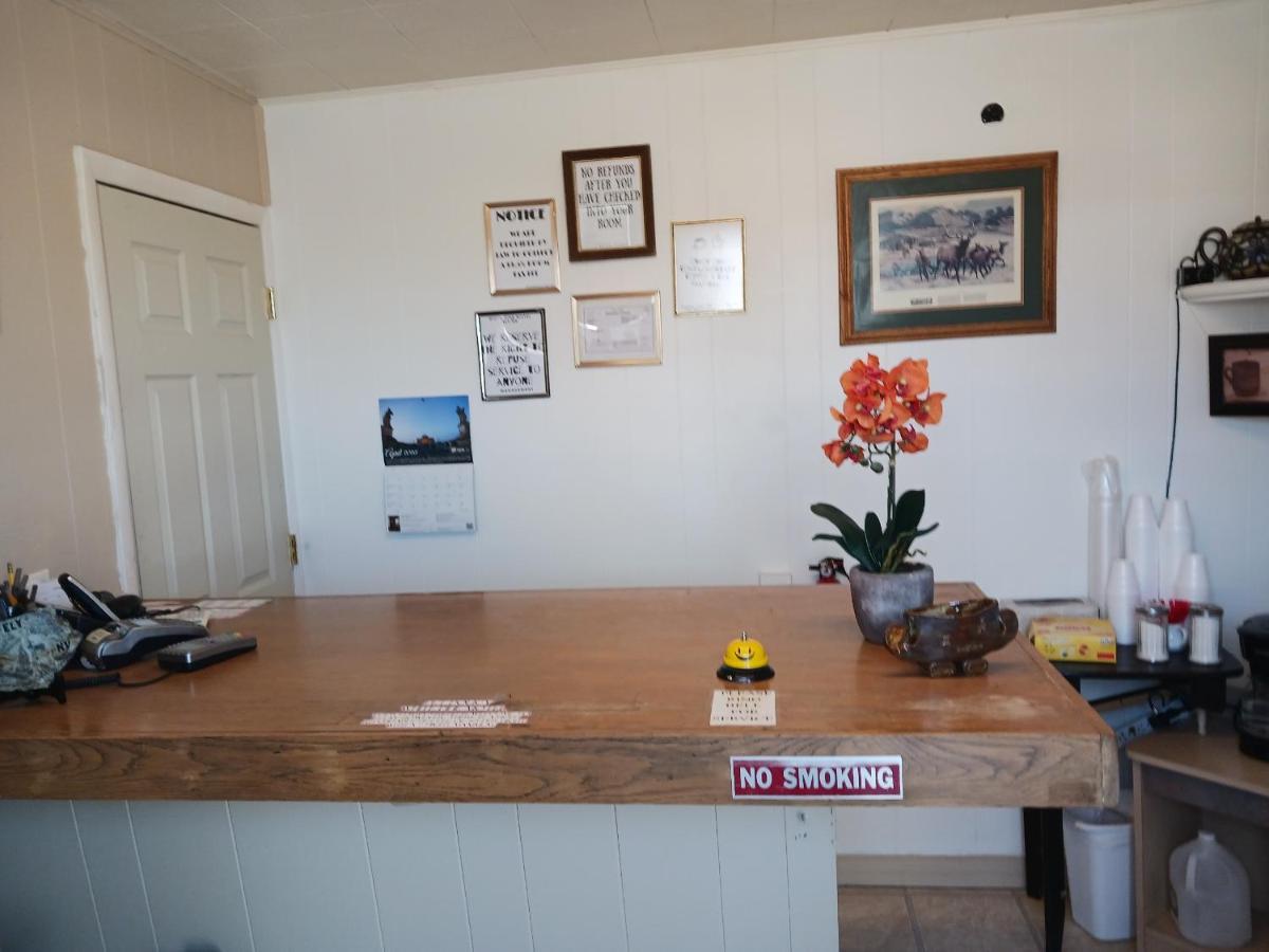 White Pine Motel อีลี ภายนอก รูปภาพ