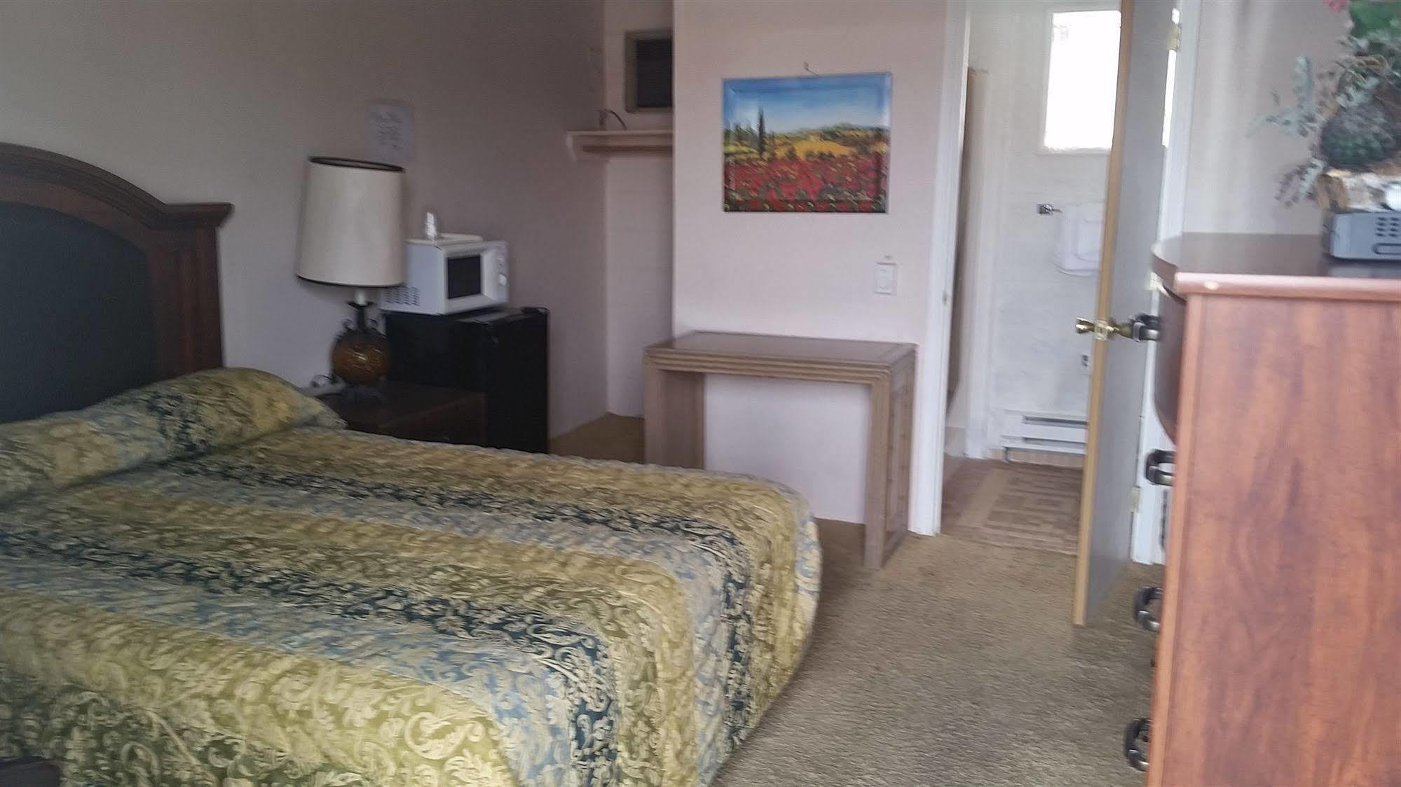 White Pine Motel อีลี ภายนอก รูปภาพ